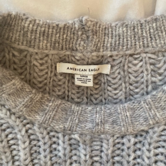 2 american eagle sweaters - Picture 5 of 6